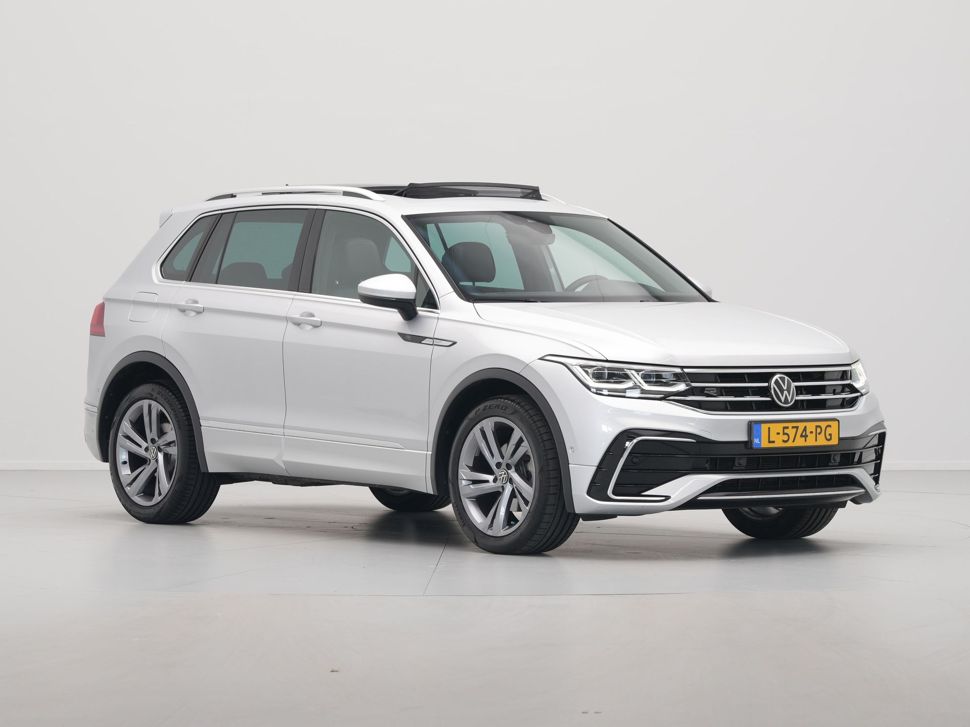 Volkswagen - Tiguan 1.5 TSI 150pk DSG R-Line - 2021
