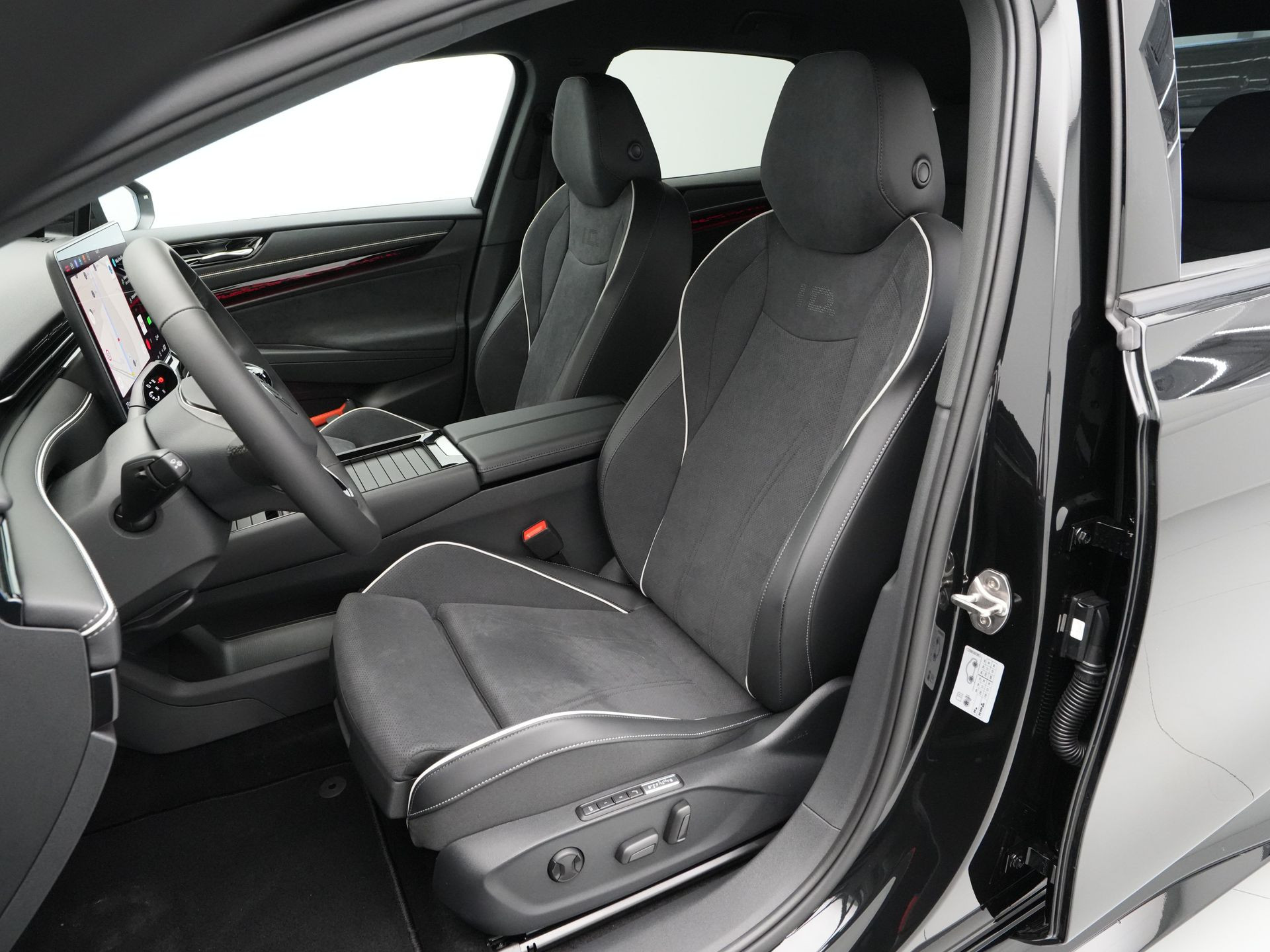 Volkswagen - ID.7 Pro Business 77 kWh - 2025