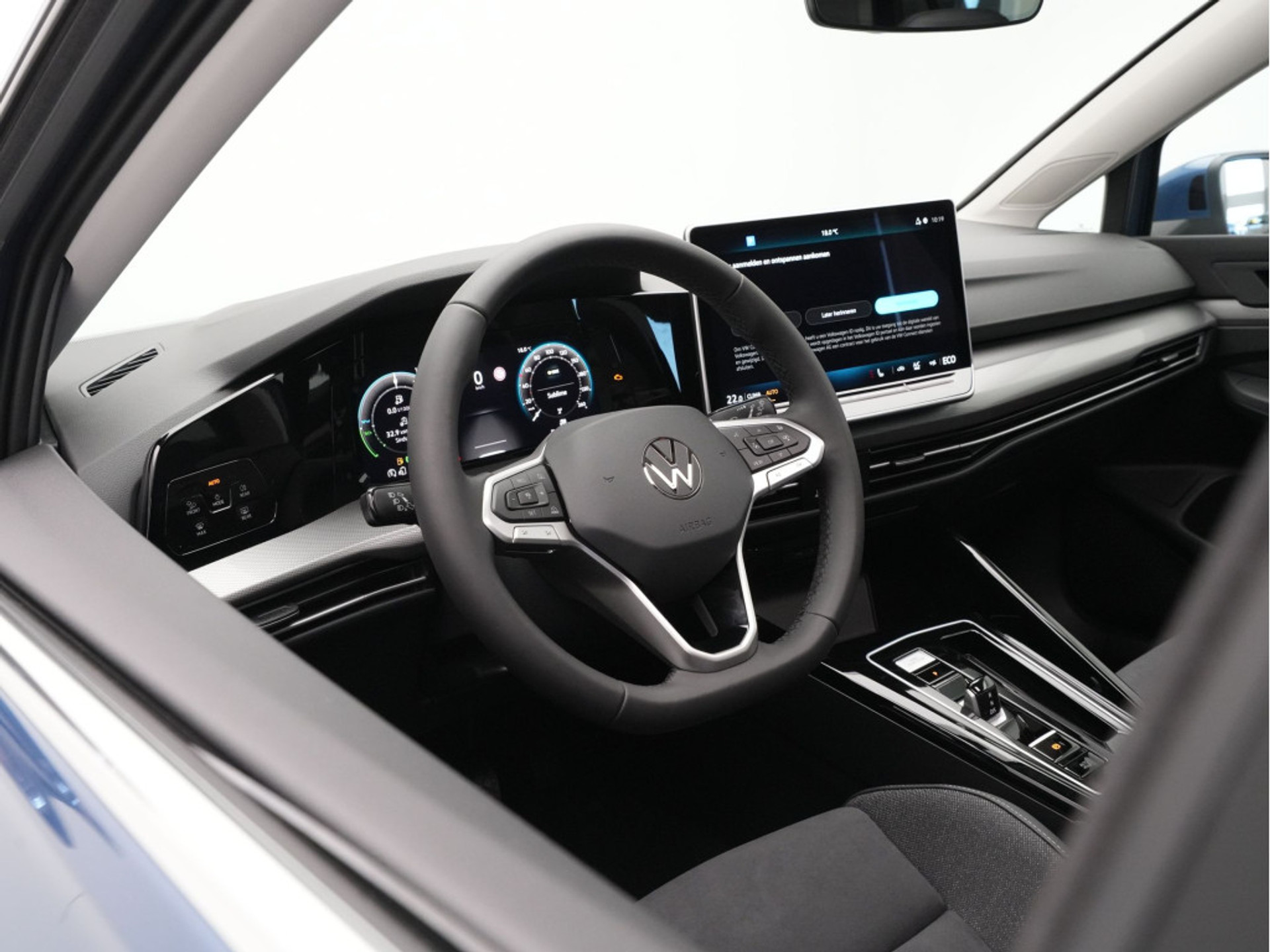 Volkswagen - Golf 1.5 eHybrid Style Edition - 2025