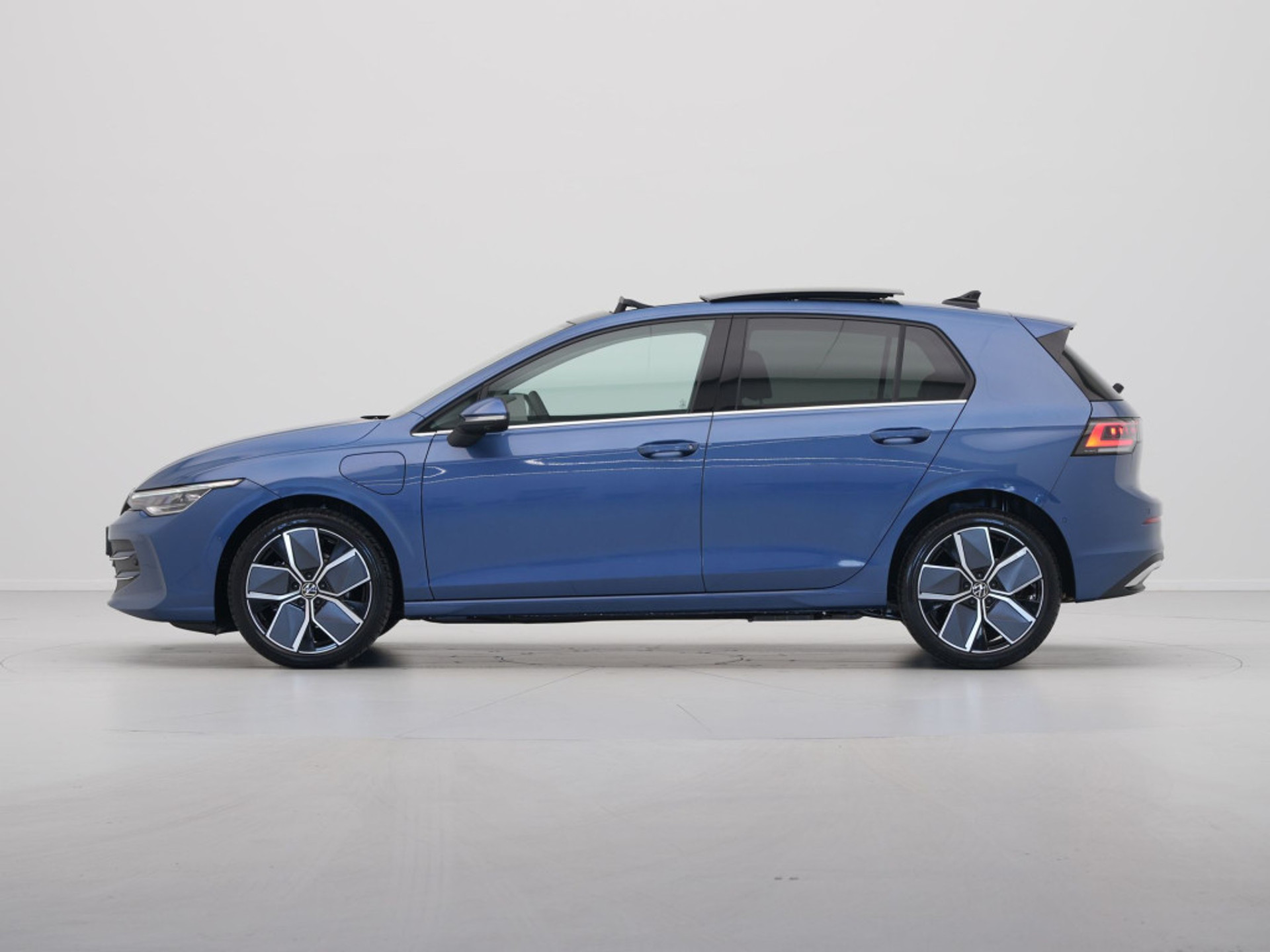Volkswagen - Golf 1.5 eHybrid Style Edition - 2025
