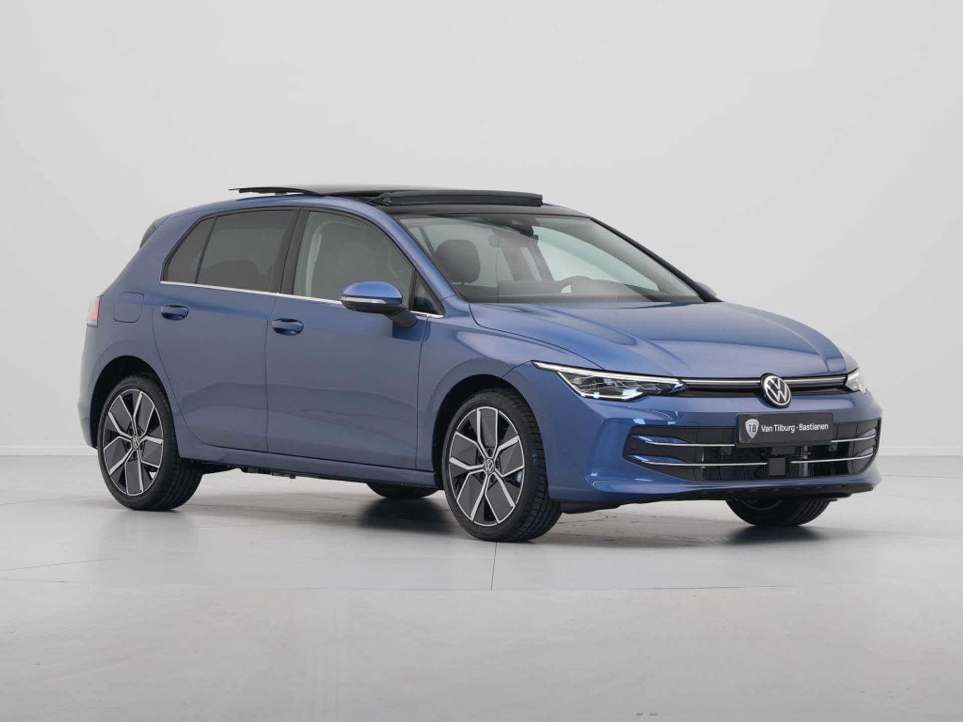 Volkswagen - Golf 1.5 eHybrid Style Edition - 2025