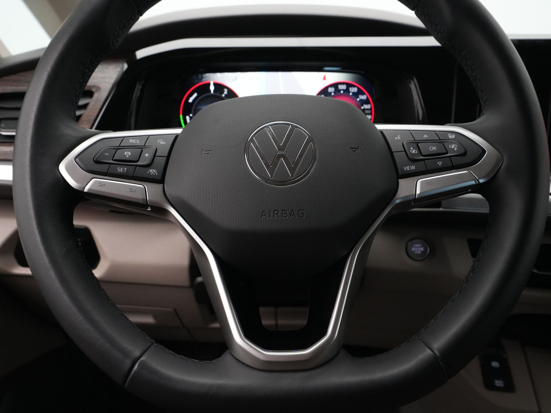 Volkswagen - Multivan 1.4 eHybrid 218pk L2H1 Style DSG - 2024