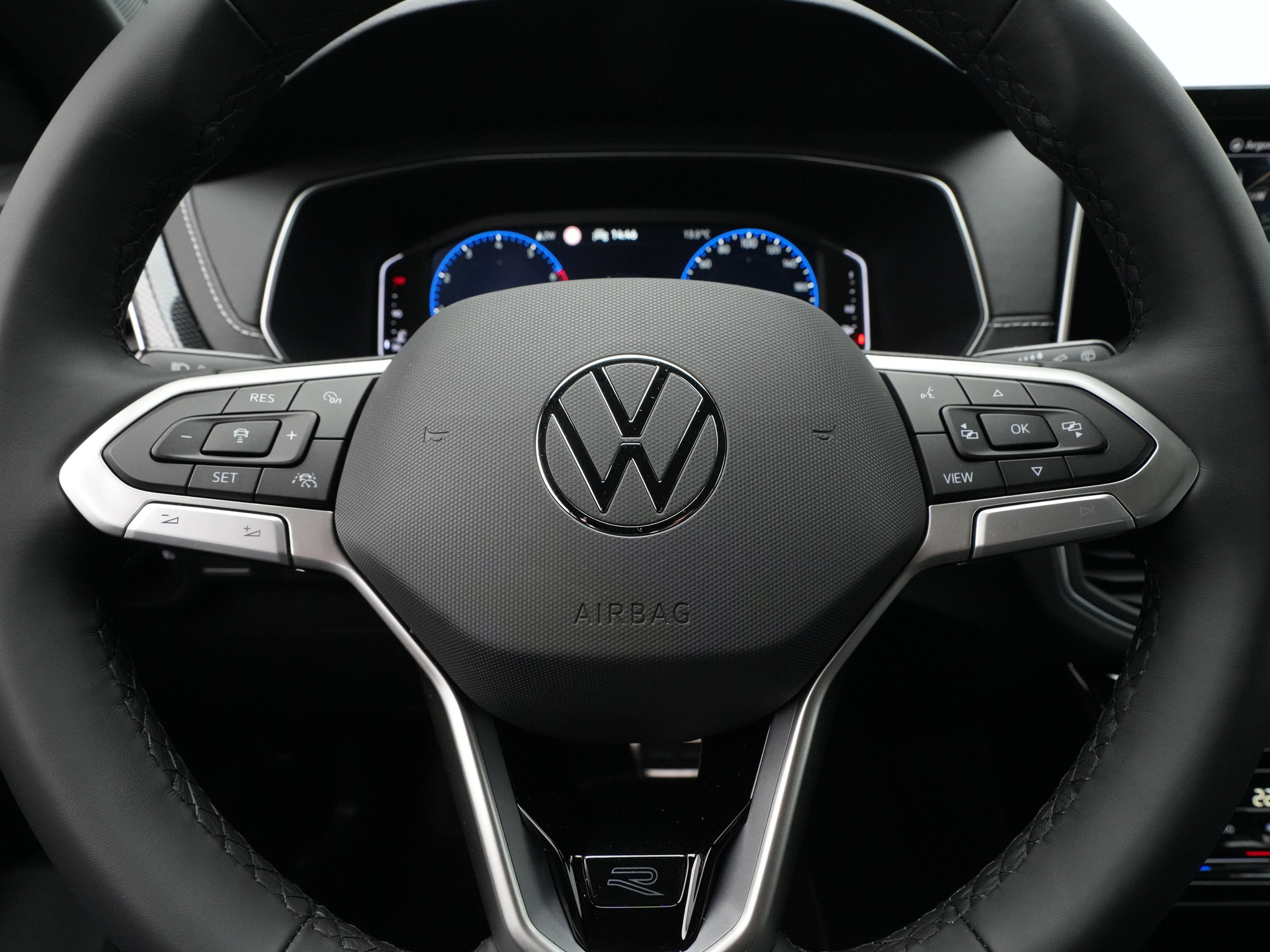 Volkswagen - T-Cross R-Line Edition - 2025