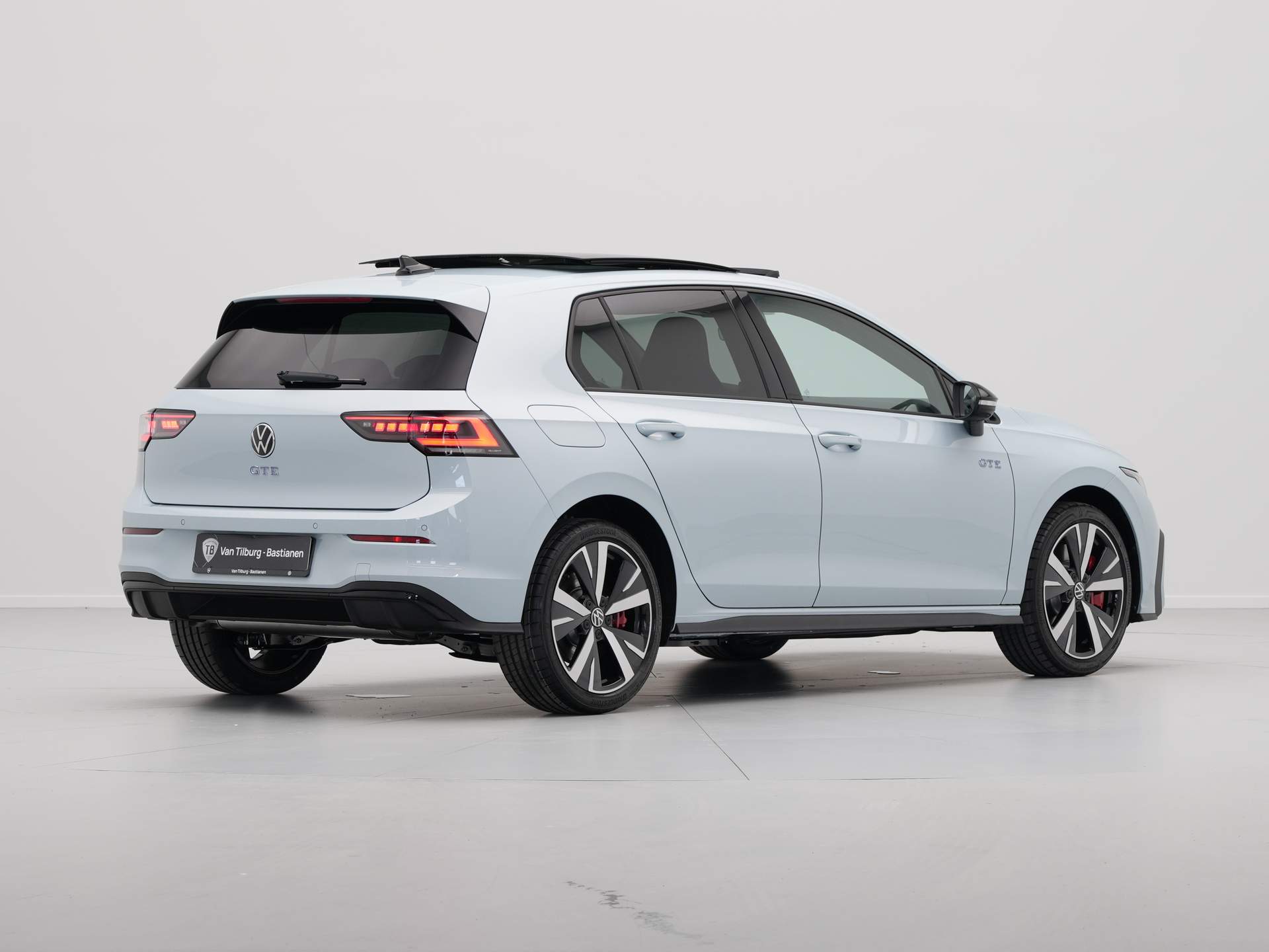 Volkswagen - Golf 1.5 eHybrid GTE - 2025