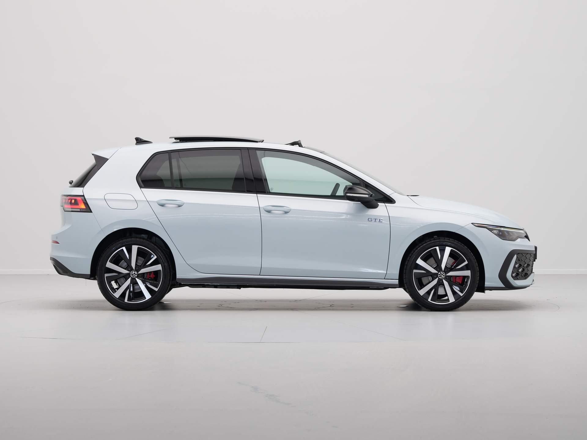 Volkswagen - Golf 1.5 eHybrid GTE - 2025