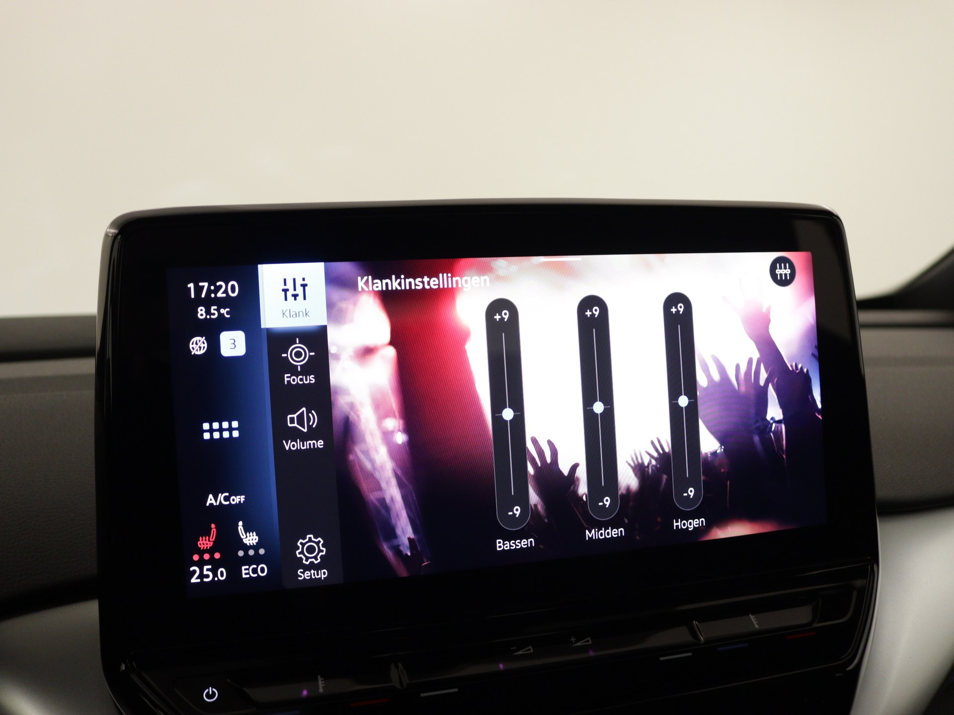 Volkswagen - ID.4 Pure - 2025