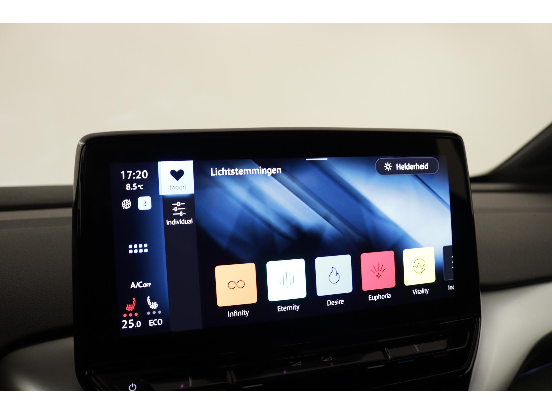 Volkswagen - ID.4 Pure - 2025