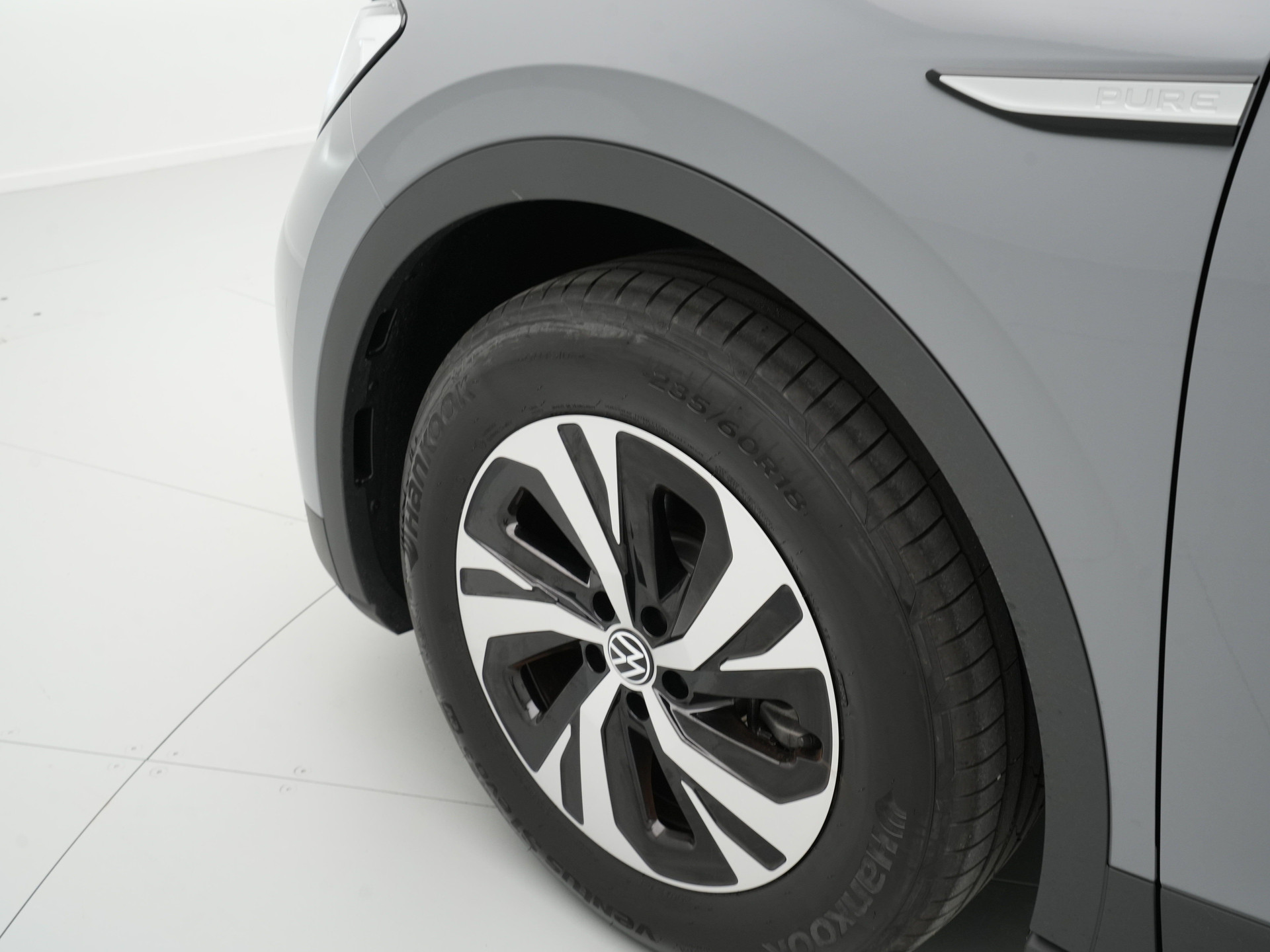 Volkswagen - ID.4 Pure - 2025