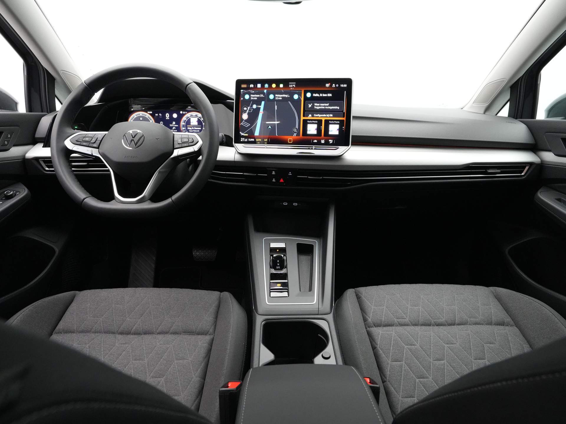 Volkswagen - Golf 1.5 eTSI 115pk Oranje Edition - 2024