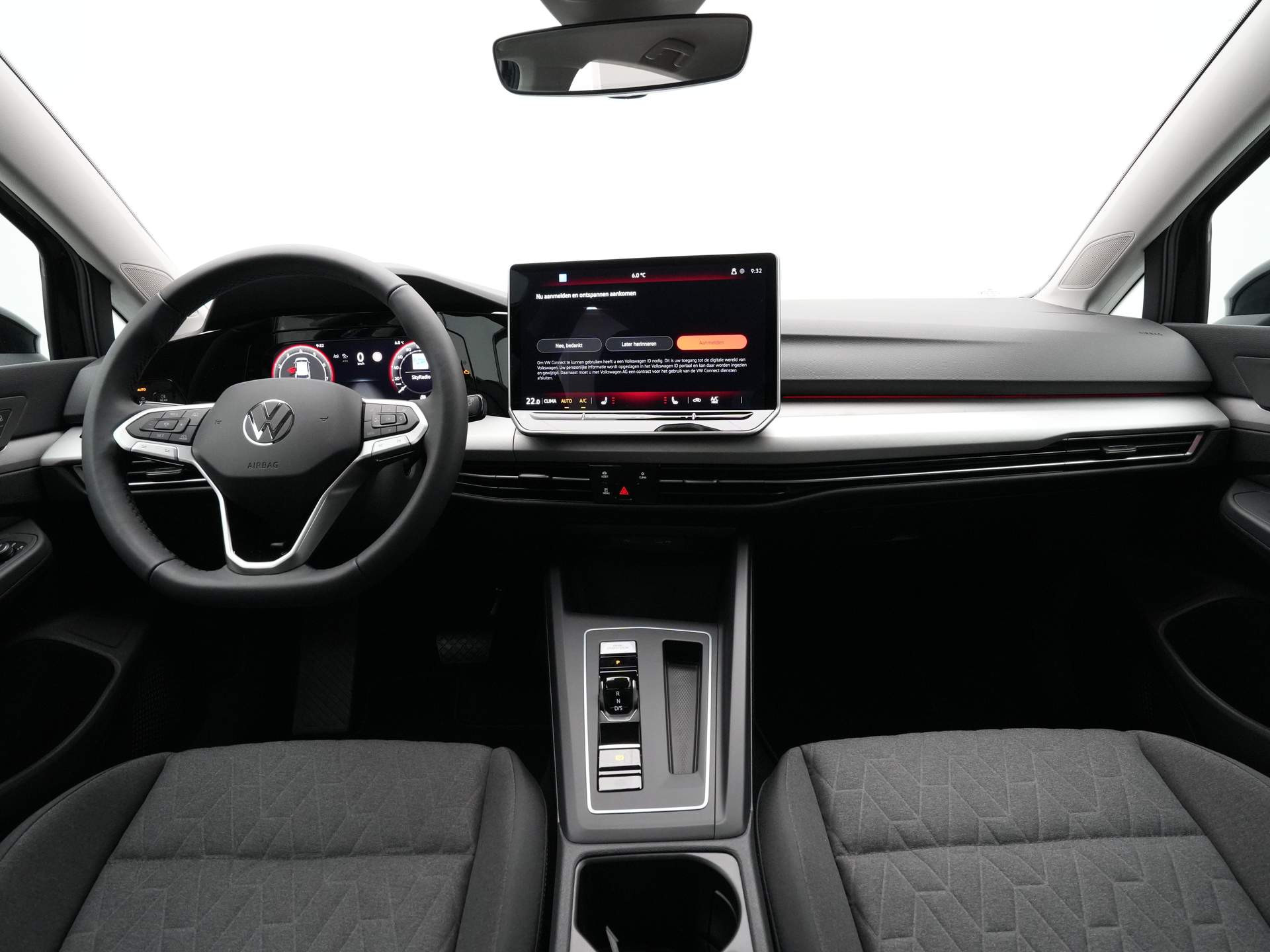 Volkswagen - Golf 1.5 eTSI 115pk DSG Oranje Edition - 2024