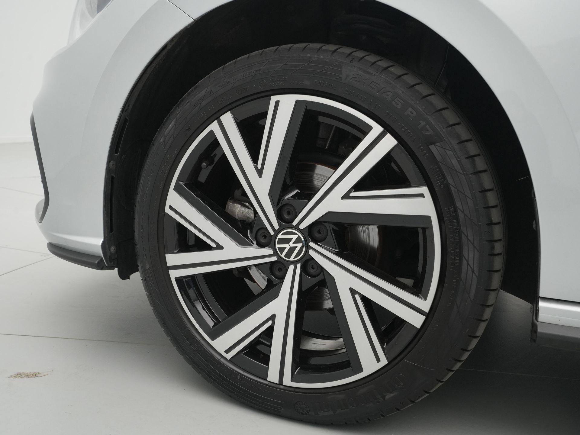Volkswagen - Polo 1.0 TSI R-Line - 2024