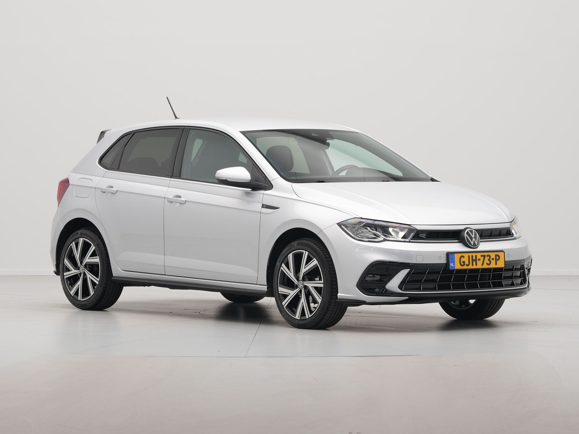 Volkswagen - Polo 1.0 TSI R-Line - 2024