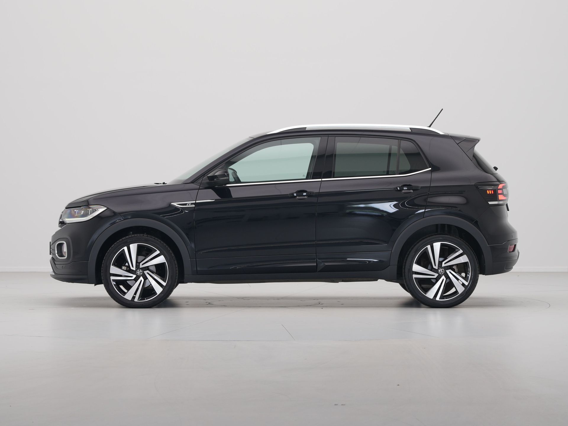 Volkswagen - T-Cross 1.0 TSI R-Line - 2021