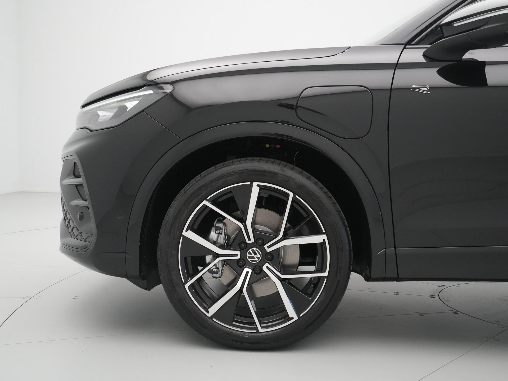 Volkswagen - Tiguan R-Line Edition - eHybrid - 2025