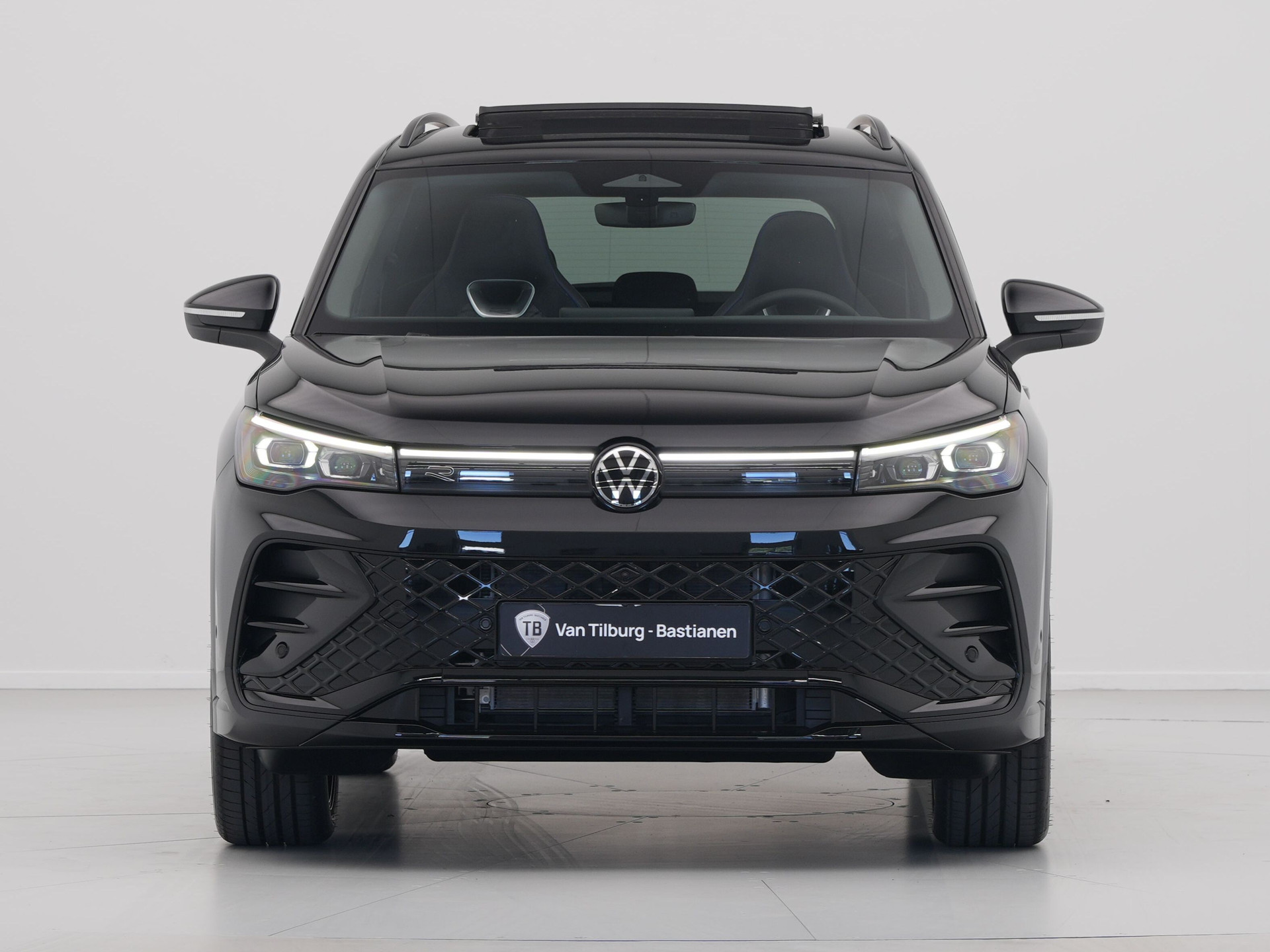 Volkswagen - Tiguan R-Line Edition - eHybrid - 2025