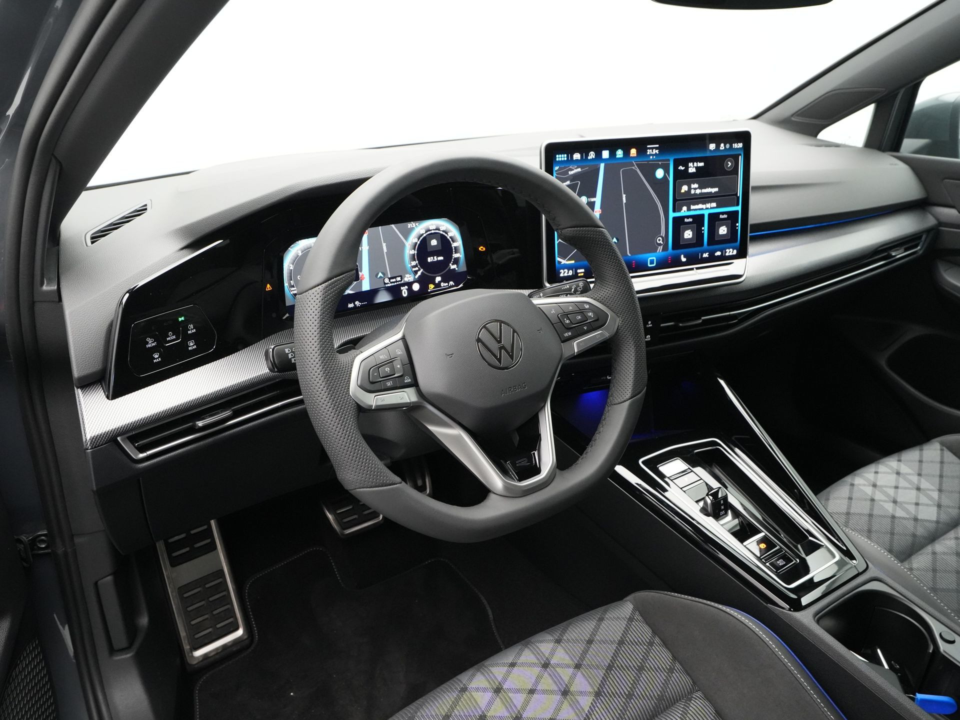Volkswagen - GOLF Variant 1.5 eTSI R-Line Edition - 2025