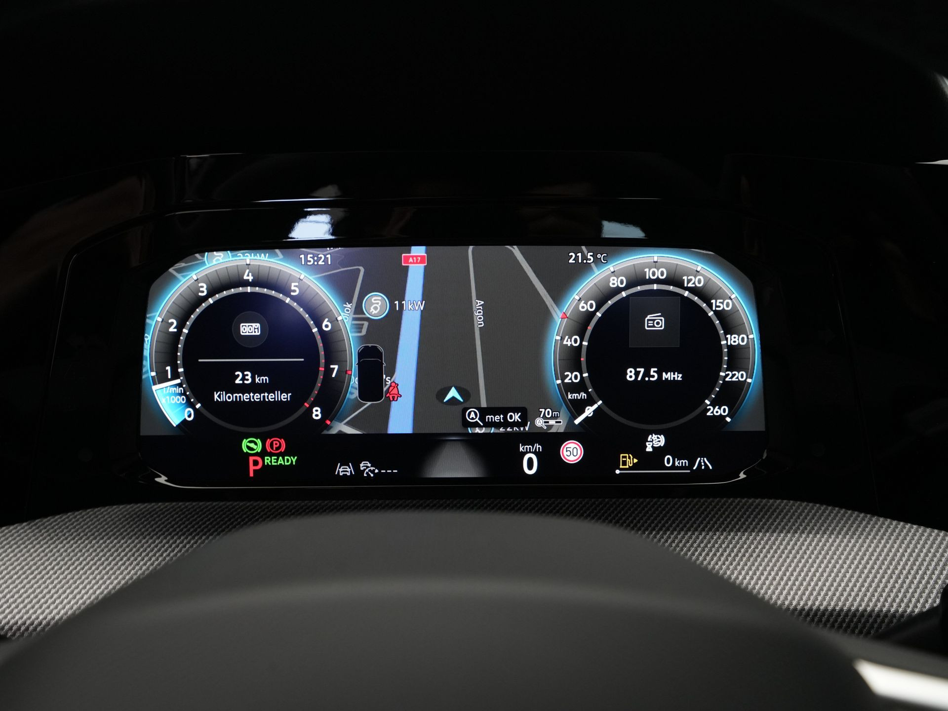 Volkswagen - GOLF Variant 1.5 eTSI R-Line Edition - 2025