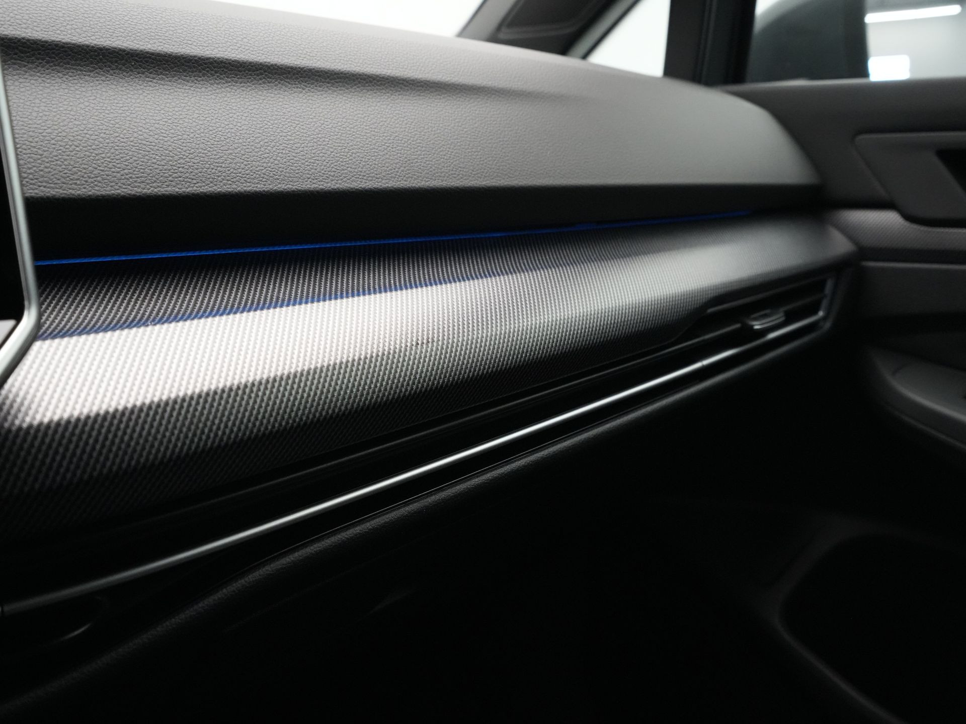 Volkswagen - GOLF Variant 1.5 eTSI R-Line Edition - 2025