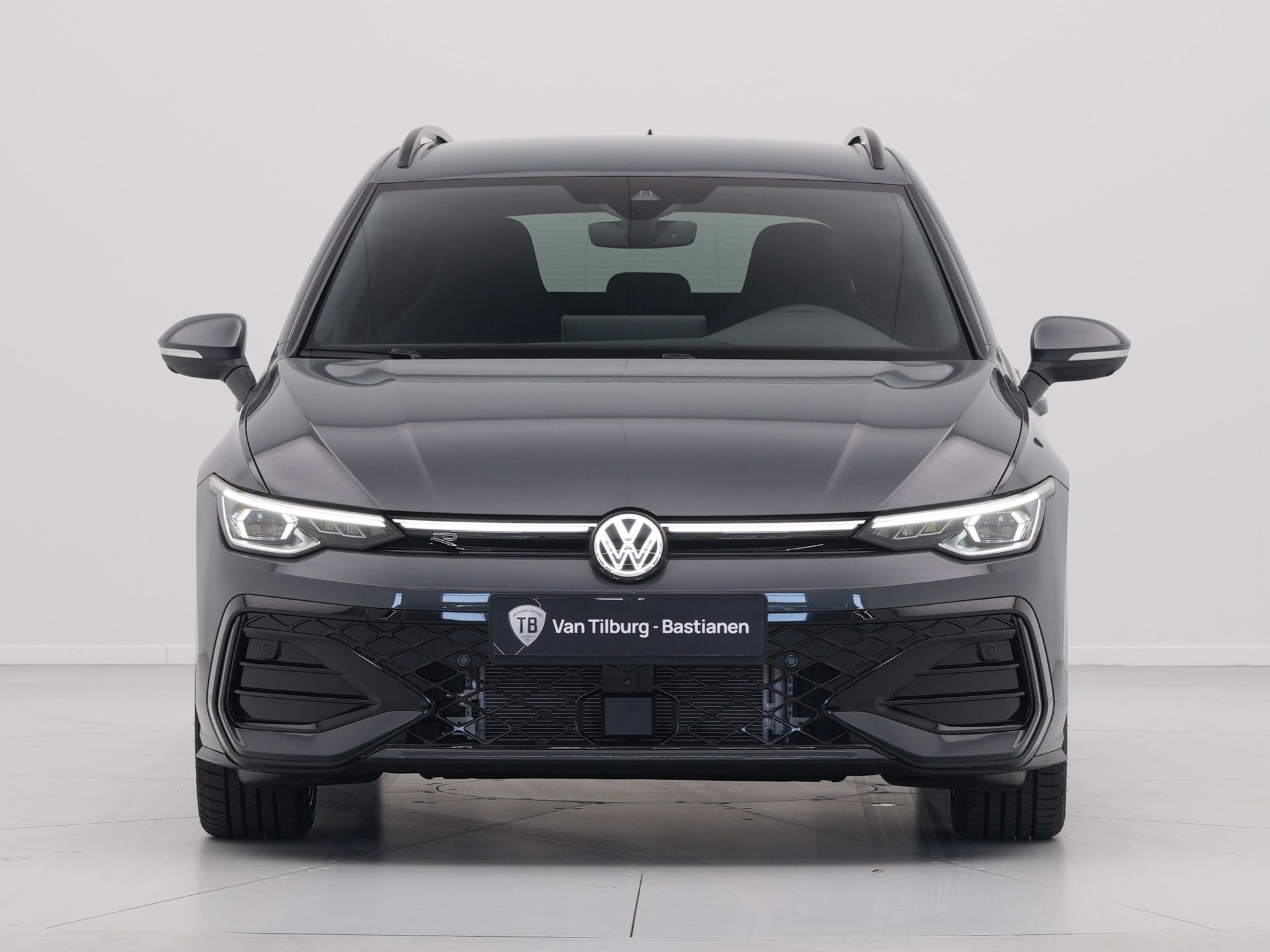 Volkswagen - GOLF Variant 1.5 eTSI R-Line Edition - 2025