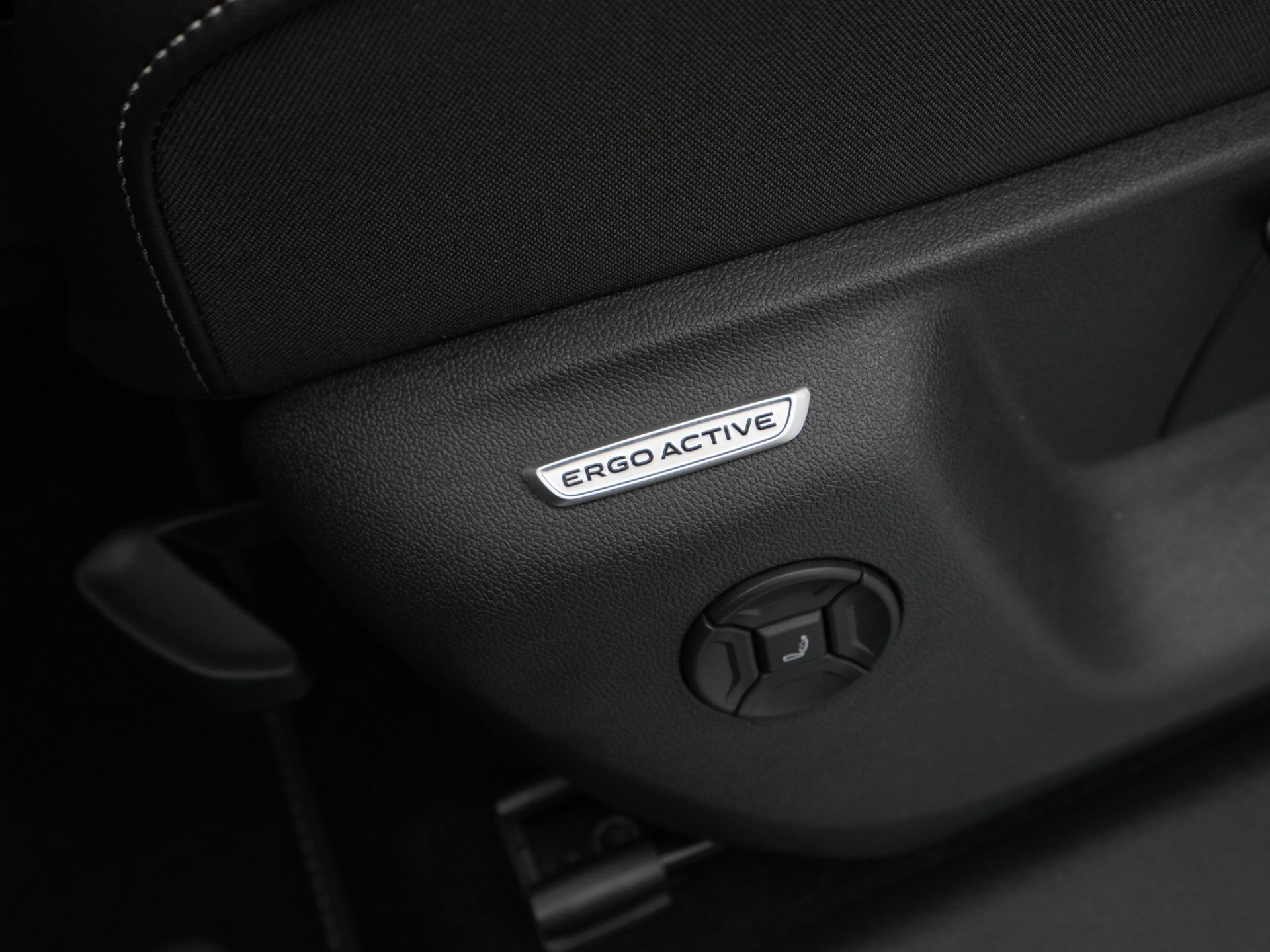 Volkswagen - Tayron 1.5 eHybrid R-Line Edition - 2025