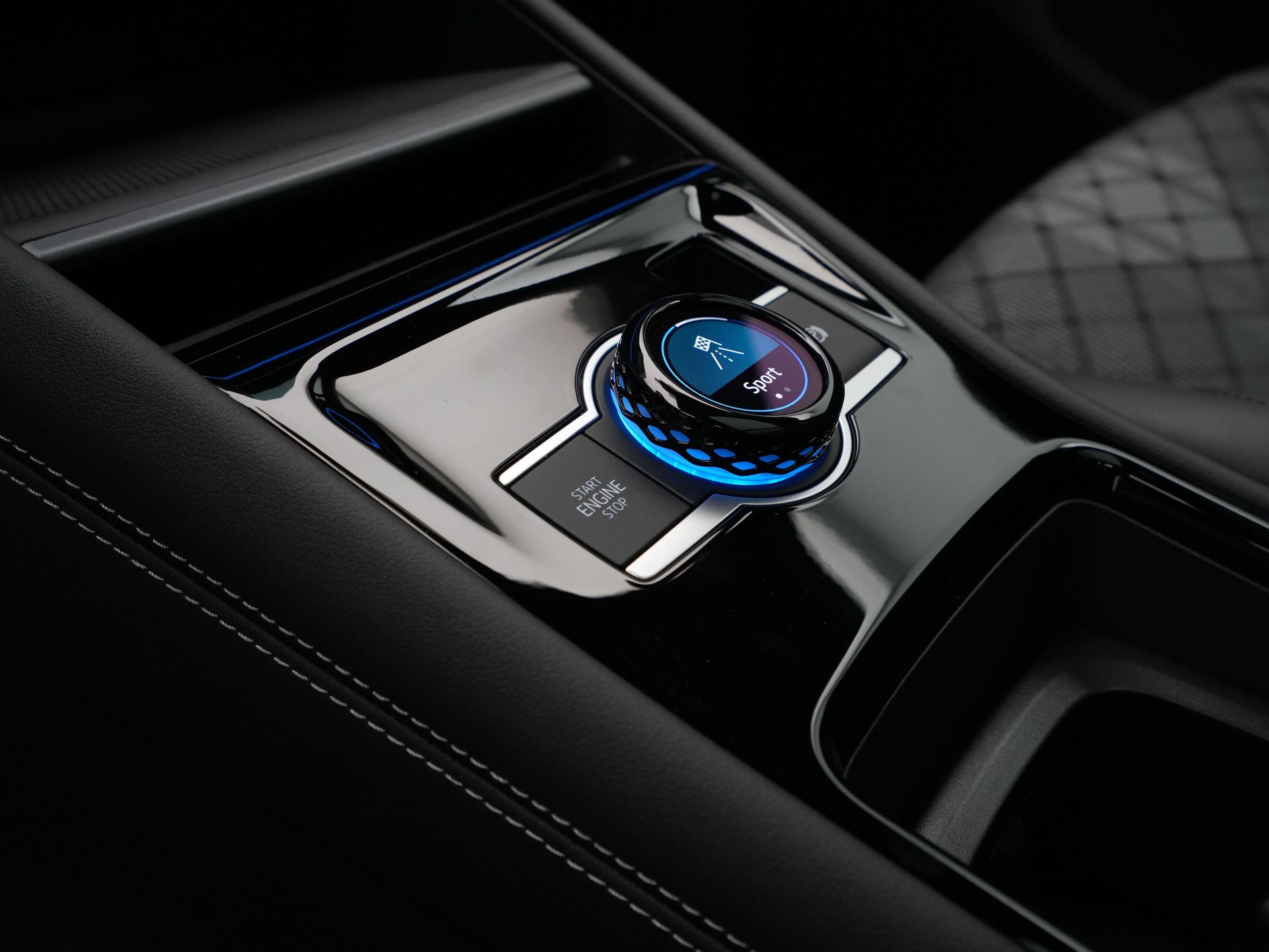 Volkswagen - Tayron 1.5 eHybrid R-Line Edition - 2025