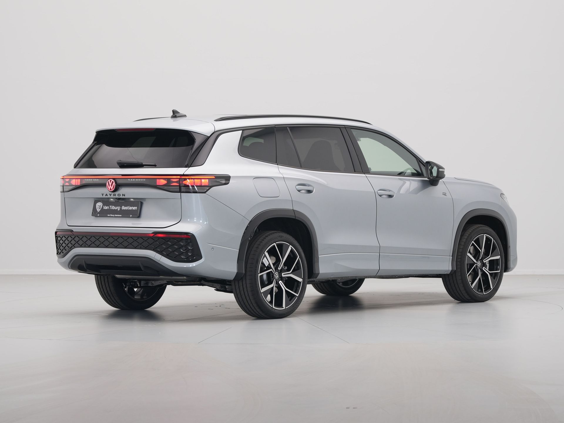 Volkswagen - Tayron 1.5 eHybrid R-Line Edition - 2025