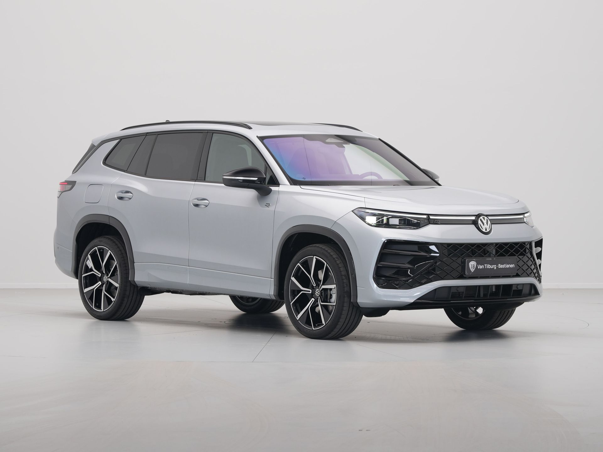 Volkswagen - Tayron 1.5 eHybrid R-Line Edition - 2025