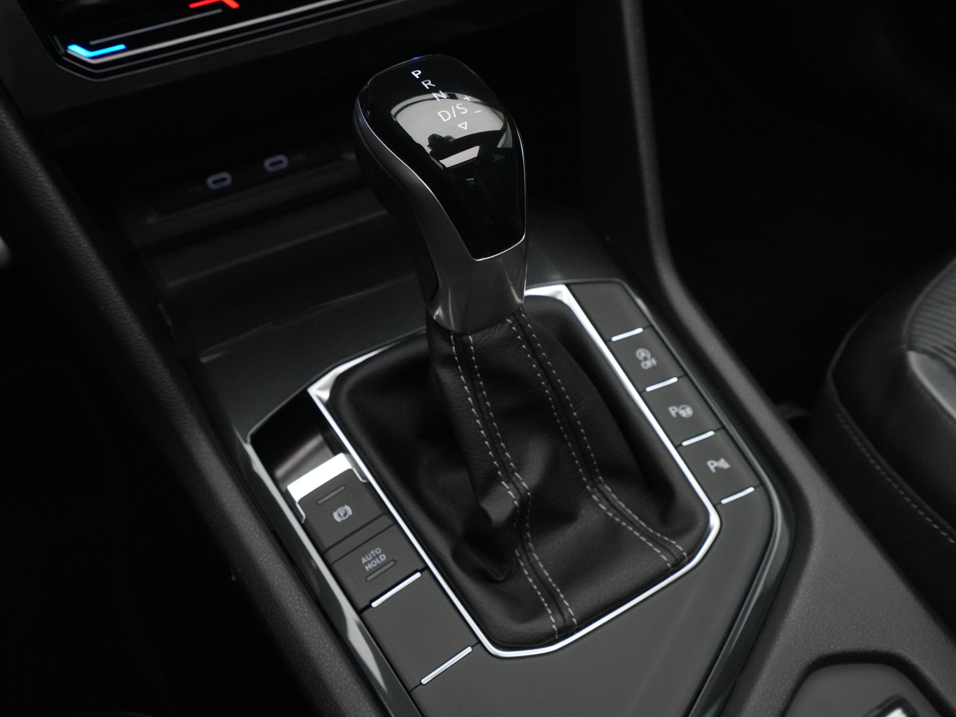 Volkswagen - Tiguan 1.5 TSI 150pk DSG R-Line - 2021
