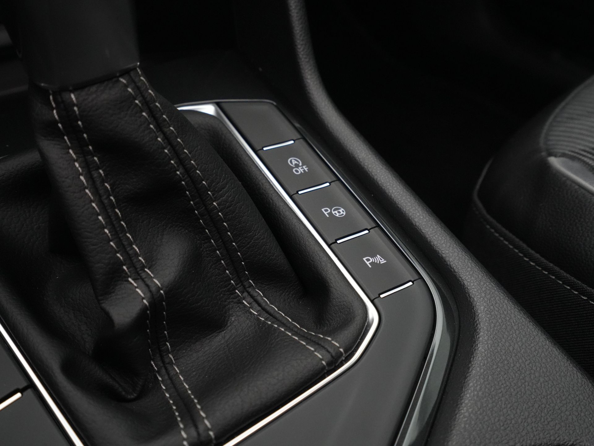 Volkswagen - Tiguan 1.5 TSI 150pk DSG R-Line - 2021