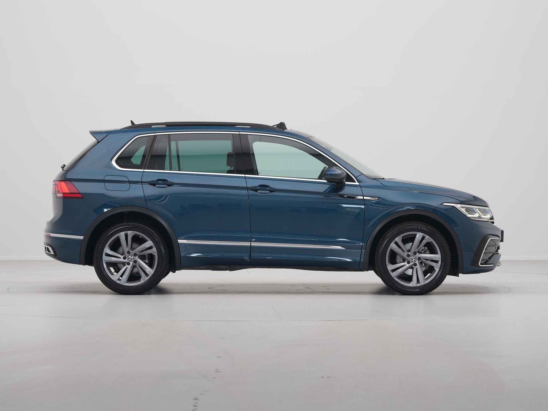 Volkswagen - Tiguan 1.5 TSI 150pk DSG R-Line - 2021