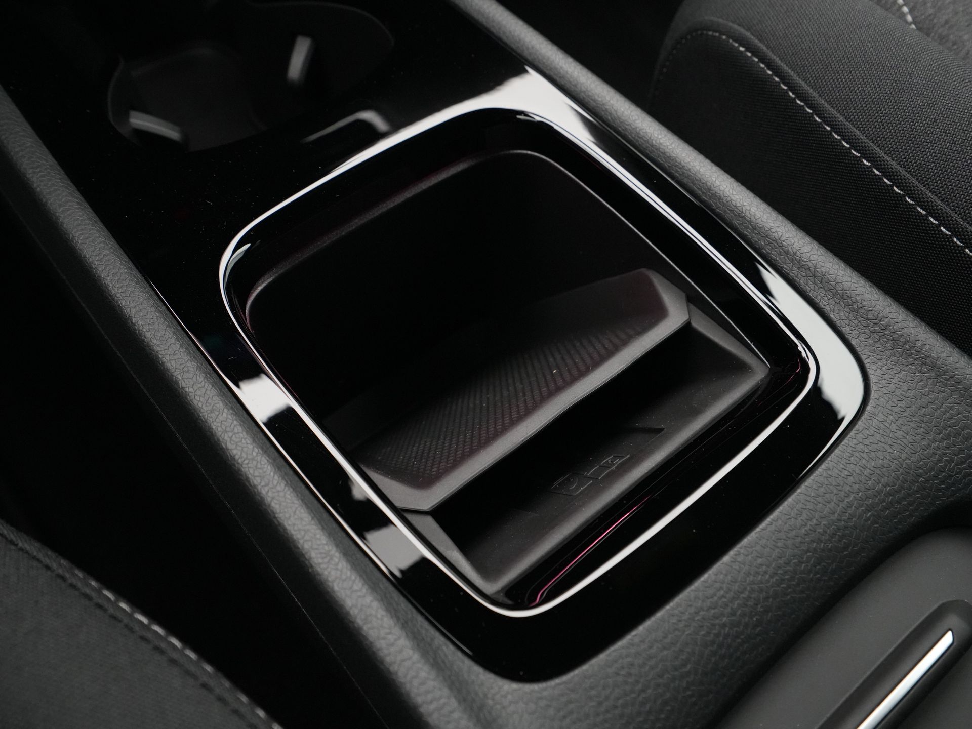 Volkswagen - ID.3 Pro Limited 59 kWh - 2025
