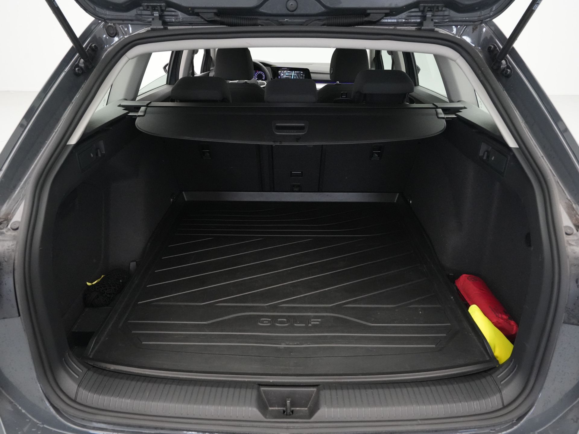 Volkswagen - GOLF Variant 1.5 eTSI Life DSG Business - 2023