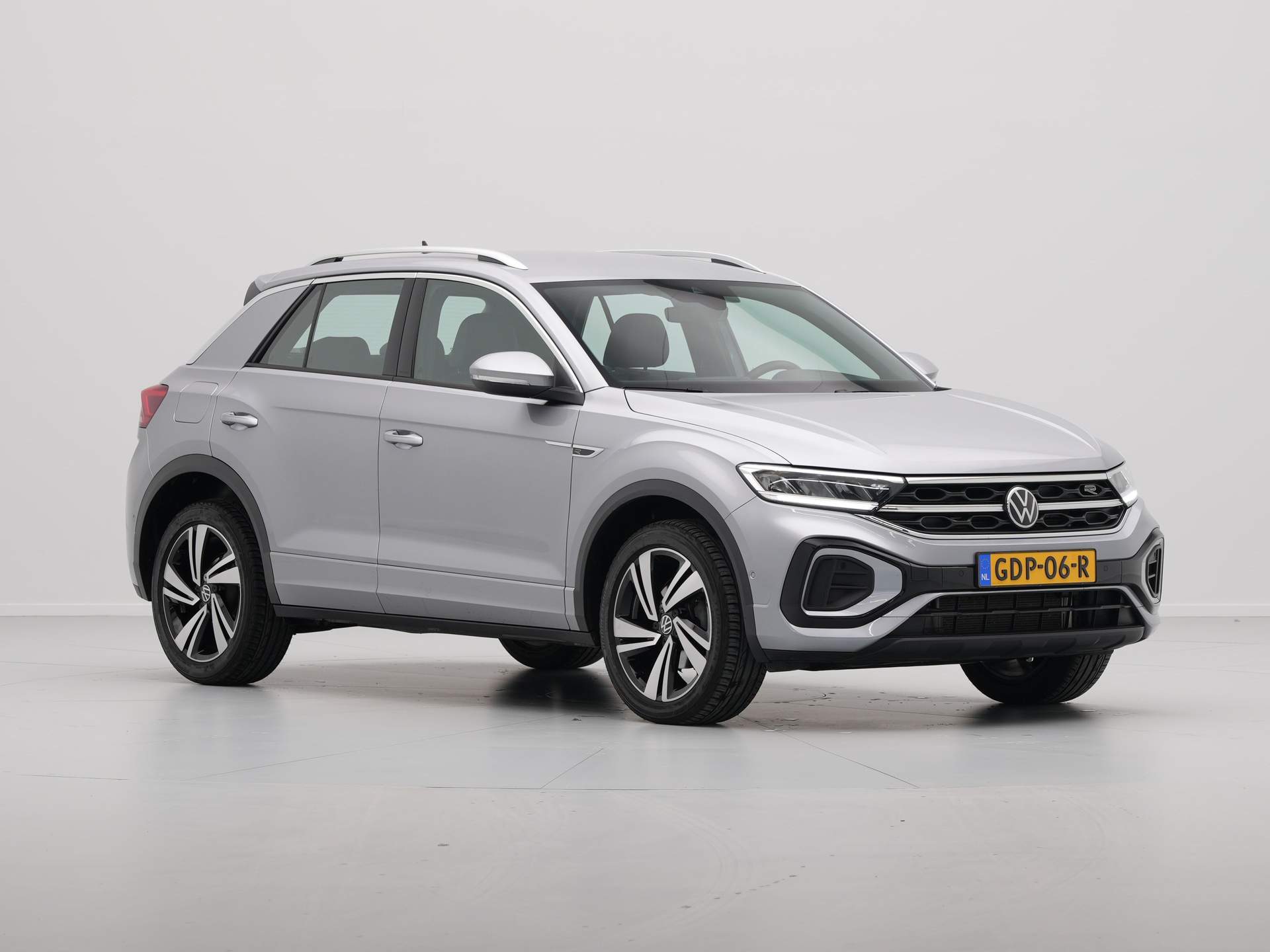 Volkswagen - T-Roc 1.5 TSI 150pk DSG R-Line - 2024